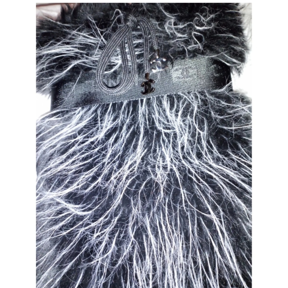 Chanel 2002 vintage faux fur boots
